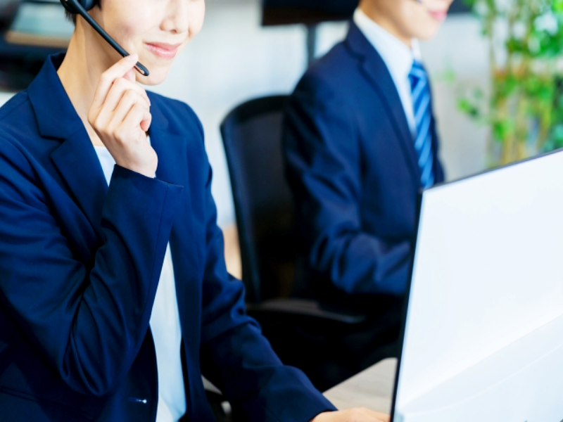 고객센터 안내(채널 · 운영 시간)